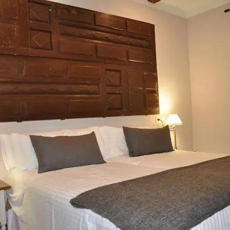 Hotel Orellana Perdiz 2*
